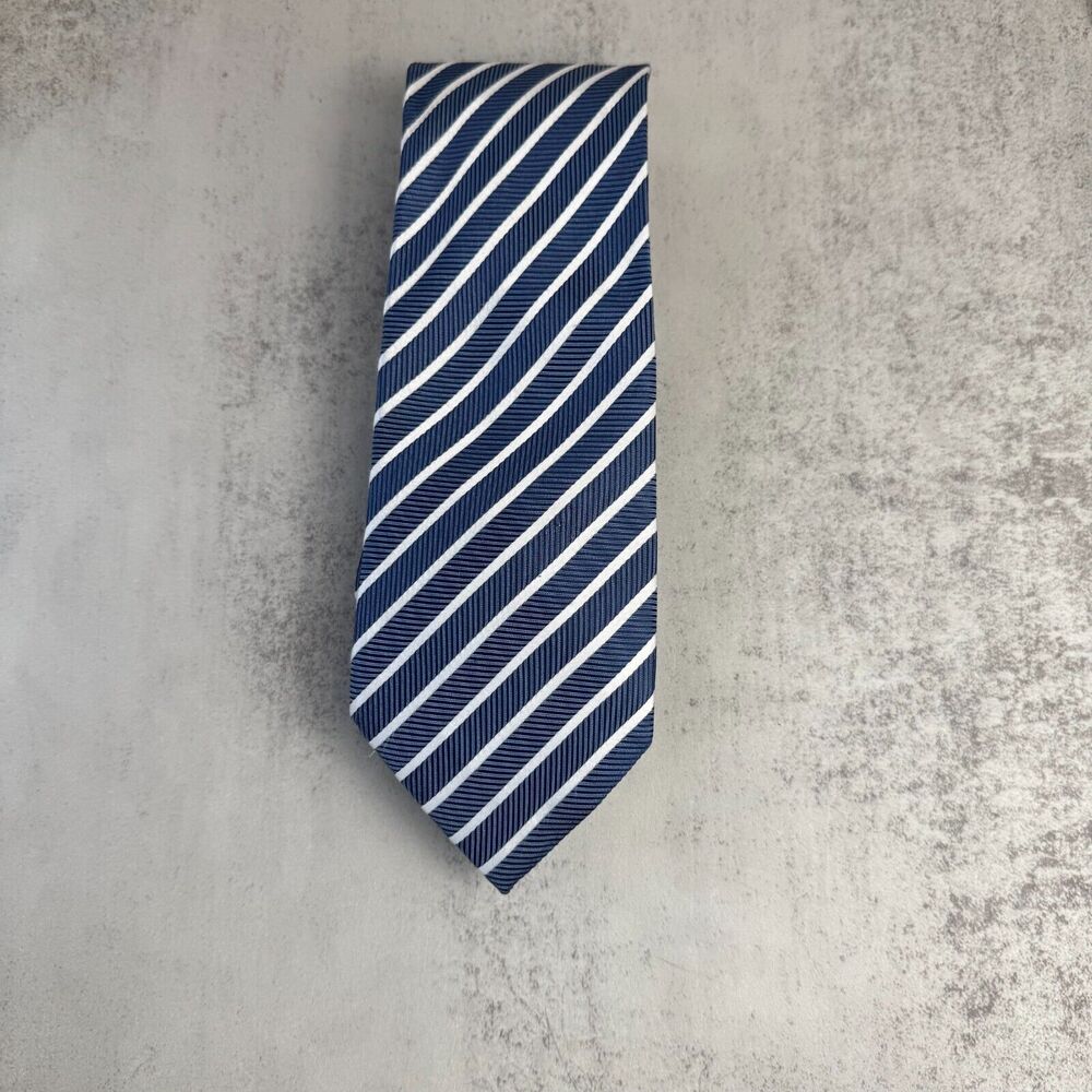 Haines & Bonner of London Men's Silk Necktie Blue and White Diagonal Stripe